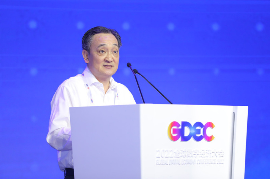 北京市人民政府副秘书长刘印春